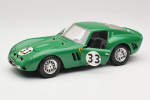 Ferrari 250 GTO #33 Zelen Bburago 1:18 3011-G1 Kovina – slika 2 od 8