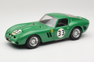 Ferrari 250 GTO #33 Zelen Bburago 1:18 3011-G1 Kovina