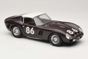 Ferrari 250 GTO #86 Črn Bburago 1:18 3011-B1 Kovina – slika 6 od 8