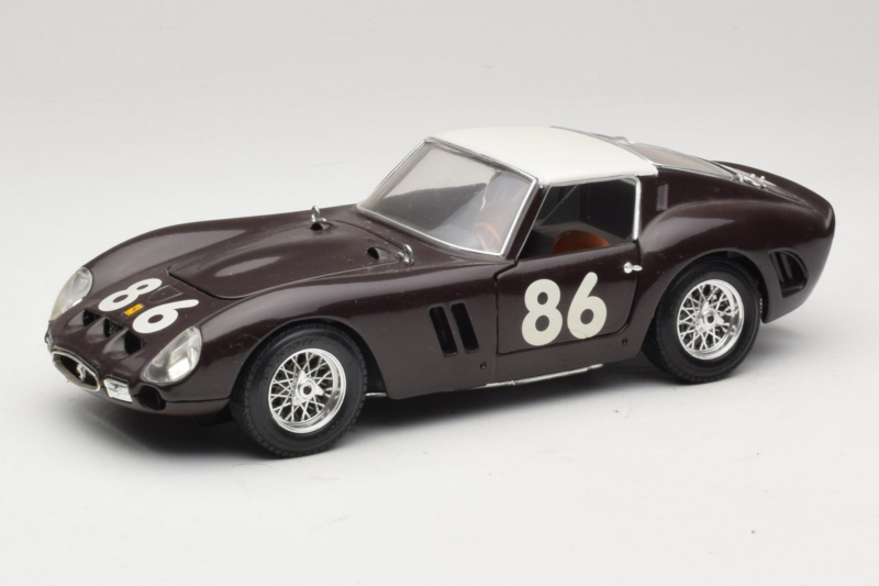 Ferrari 250 GTO #86 Črn Bburago 1:18 3011-B1 Kovina