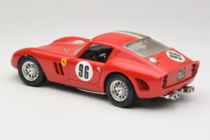 Ferrari 250 GTO #96 Rdeč Italijanska Zastava 1962 Bburago 1:18 3011-P2 Kovina – slika 7 od 8