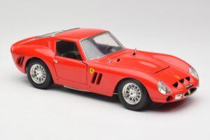 Ferrari 250 GTO Rdeč Bburago 1:18 3011 Kovina – slika 6 od 8