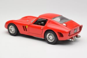Ferrari 250 GTO Rdeč Bburago 1:18 3011 Kovina – slika 7 od 8