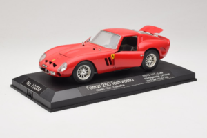 Ferrari 250 GTO Rdeč Replacement Stand Exclusive Cars 1:18 EC005 Kovina – slika 2 od 8