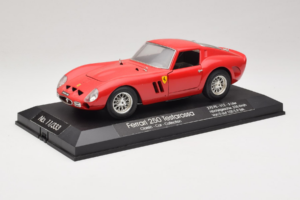Ferrari 250 GTO Rdeč Replacement Stand Exclusive Cars 1:18 EC005 Kovina