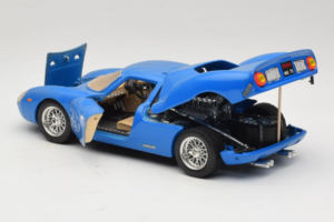 Ferrari 250 LM Moder Bburago 1:18 3033-B1 Kovina – slika 5 od 8