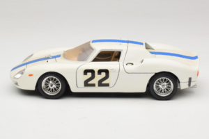 Ferrari 250 LM #22 Bel 1965 Bburago 1:18 3333-W1 Kovina – slika 4 od 8