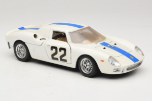 Ferrari 250 LM #22 Bel 1965 Bburago 1:18 3333-W1 Kovina – slika 6 od 8