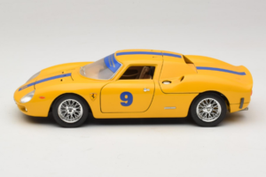 Ferrari 250 LM #9 Rumen 1965 Bburago 1:18 3033-Y1 Kovina – slika 4 od 8