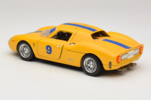 Ferrari 250 LM #9 Rumen 1965 Bburago 1:18 3033-Y1 Kovina – slika 7 od 8