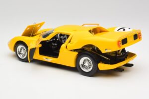 Ferrari 250 LM #21 M. Gregory / J. Rindt NART 24 Hours of Le Mans Winner 1965 Hot Wheels 1:18 25729 Kovina – slika 5 od 8