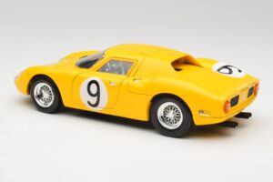 Ferrari 250 LM #21 M. Gregory / J. Rindt NART 24 Hours of Le Mans Winner 1965 Hot Wheels 1:18 25729 Kovina – slika 7 od 8