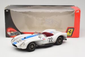 Ferrari 250 Testa Rossa #22 P. Hill / O. Gendebien 24 Hours of Le Mans 1958 Hot Wheels 1:18 29755 Kovina – slika 8 od 8