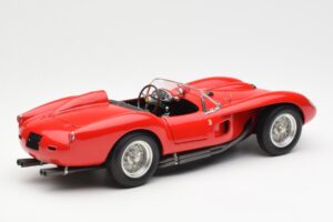 Ferrari 250 Testa Rossa Pontoon Fender Rdeč CMC 1:18 M-071 Kovina – slika 2 od 6