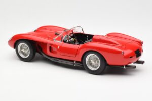 Ferrari 250 Testa Rossa Pontoon Fender Rdeč CMC 1:18 M-071 Kovina – slika 5 od 6
