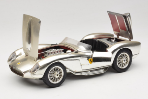 Ferrari 250 Testa Rossa Chrome Srebrna Bburago 1:18 3007-C1 Kovina – slika 2 od 8