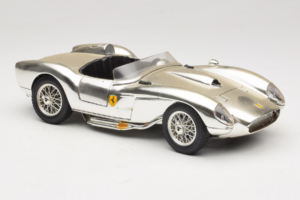 Ferrari 250 Testa Rossa Chrome Srebrna Bburago 1:18 3007-C1 Kovina – slika 6 od 8