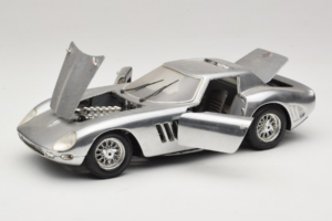 Ferrari 275 GTB Chrome Srebrna Guiloy 1:18 B004 Kovina – slika 2 od 8