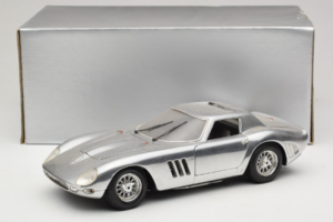 Ferrari 275 GTB Chrome Srebrna Guiloy 1:18 B004 Kovina – slika 8 od 8