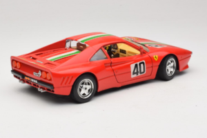 Ferrari 288 GTO #40 Rdeč Italijanska Zastava 1984 Bburago 1:18 3027-P1 Kovina – slika 3 od 8
