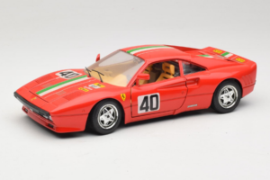 Ferrari 288 GTO #40 Rdeč Italijanska Zastava 1984 Bburago 1:18 3027-P1 Kovina