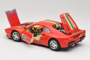 Ferrari 288 GTO #40 Rdeč Italijanska Zastava 1984 Bburago 1:18 3027-P1 Kovina – slika 5 od 8