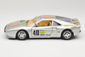 Ferrari 288 GTO #40 Srebrn 1984 Bburago 1:18 3027-S1 Kovina – slika 4 od 8
