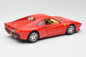 Ferrari 288 GTO Rdeč Bburago 1:18 3027 Kovina – slika 3 od 8