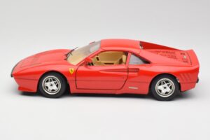 Ferrari 288 GTO Rdeč Bburago 1:18 3027 Kovina – slika 4 od 8