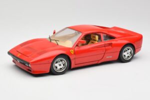 Ferrari 288 GTO Rdeč Bburago 1:18 3027 Kovina