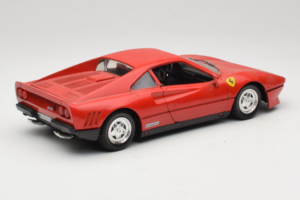 Ferrari 288 GTO Rdeč Tonka 1:18 3233 Kovina – slika 3 od 8
