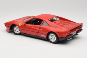 Ferrari 288 GTO Rdeč Tonka 1:18 3233 Kovina – slika 7 od 8
