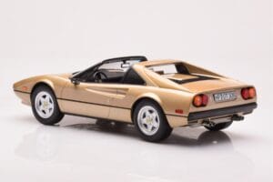 Ferrari 308 GTS Zlat Omejena Izdaja Norev 1:18 187932 Kovina – slika 5 od 6