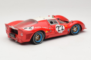 Ferrari 330 P4 #22 Scuderia Filipinetti Poor Condition 1967 Revell 1:18 48825-P1 Kovina – slika 3 od 8