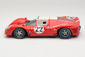 Ferrari 330 P4 #22 Scuderia Filipinetti Poor Condition 1967 Revell 1:18 48825-P1 Kovina – slika 4 od 8