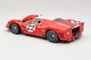 Ferrari 330 P4 #22 Scuderia Filipinetti Poor Condition 1967 Revell 1:18 48825-P1 Kovina – slika 7 od 8