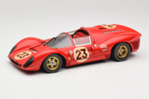 Ferrari 330 P4 #23 L. Bandini / C. Amon 24 Hours of Daytona Winner 1967 Revell 1:18 48833 Kovina