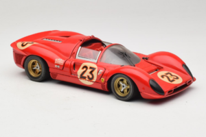 Ferrari 330 P4 #23 L. Bandini / C. Amon 24 Hours of Daytona Winner 1967 Revell 1:18 48833 Kovina – slika 6 od 8