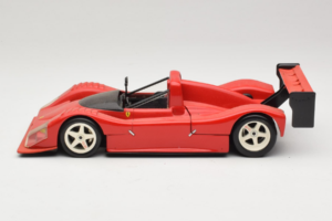 Ferrari 333 SP Rdeč Z Belimi Kolesi Hot Wheels 1:18 29230 Kovina – slika 4 od 8