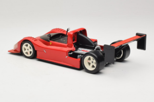 Ferrari 333 SP Rdeč Z Belimi Kolesi Hot Wheels 1:18 29230 Kovina – slika 5 od 8