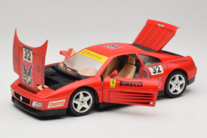 Ferrari 348 TB #32 Pirelli Rdeč 1989 Bburago 1:18 3039-P1 Kovina – slika 2 od 8