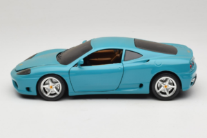 Ferrari 360 Modena Migros Omejena Izdaja 333 kos Moder Bburago 1:18 3358-G1 Kovina – slika 4 od 8