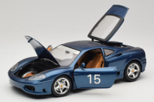Ferrari 360 Modena #15 Omejena Izdaja Moder Metalik Bburago 1:18 3358-F1 Kovina – slika 2 od 8