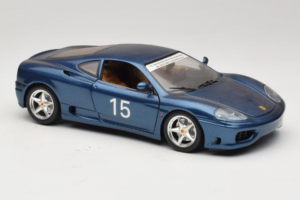Ferrari 360 Modena #15 Omejena Izdaja Moder Metalik Bburago 1:18 3358-F1 Kovina – slika 6 od 8