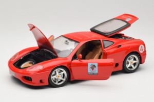 Ferrari 360 Modena Bevro International #4 Omejena Izdaja 111 kos Rdeč Bburago 1:18 3358-P1 Kovina – slika 2 od 8