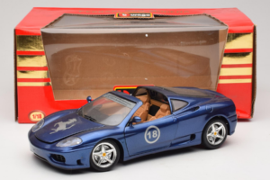 Ferrari 360 Modena Targa Omejena Izdaja 333 kos Vijoličen Metalik Bburago 1:18 3348-F1 Kovina – slika 8 od 8