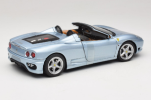 Ferrari 360 Spider Modra The Italian Job Hot Wheels 1:18 P9905 Kovina – slika 2 od 6