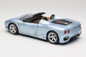 Ferrari 360 Spider Modra The Italian Job Hot Wheels 1:18 P9905 Kovina – slika 5 od 6