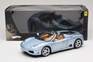 Ferrari 360 Spider Modra The Italian Job Hot Wheels 1:18 P9905 Kovina – slika 6 od 6