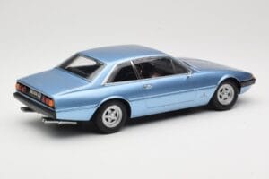 Ferrari 365 GT4 2+2 Modra KK-Scale 1:18 KKDC180162 Kovina – slika 2 od 6